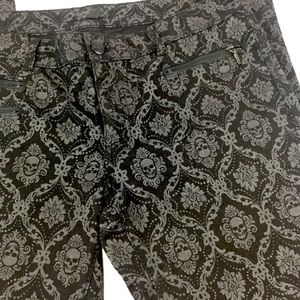 Skull Print Stretch Jeans Zipper Pockets Size 15